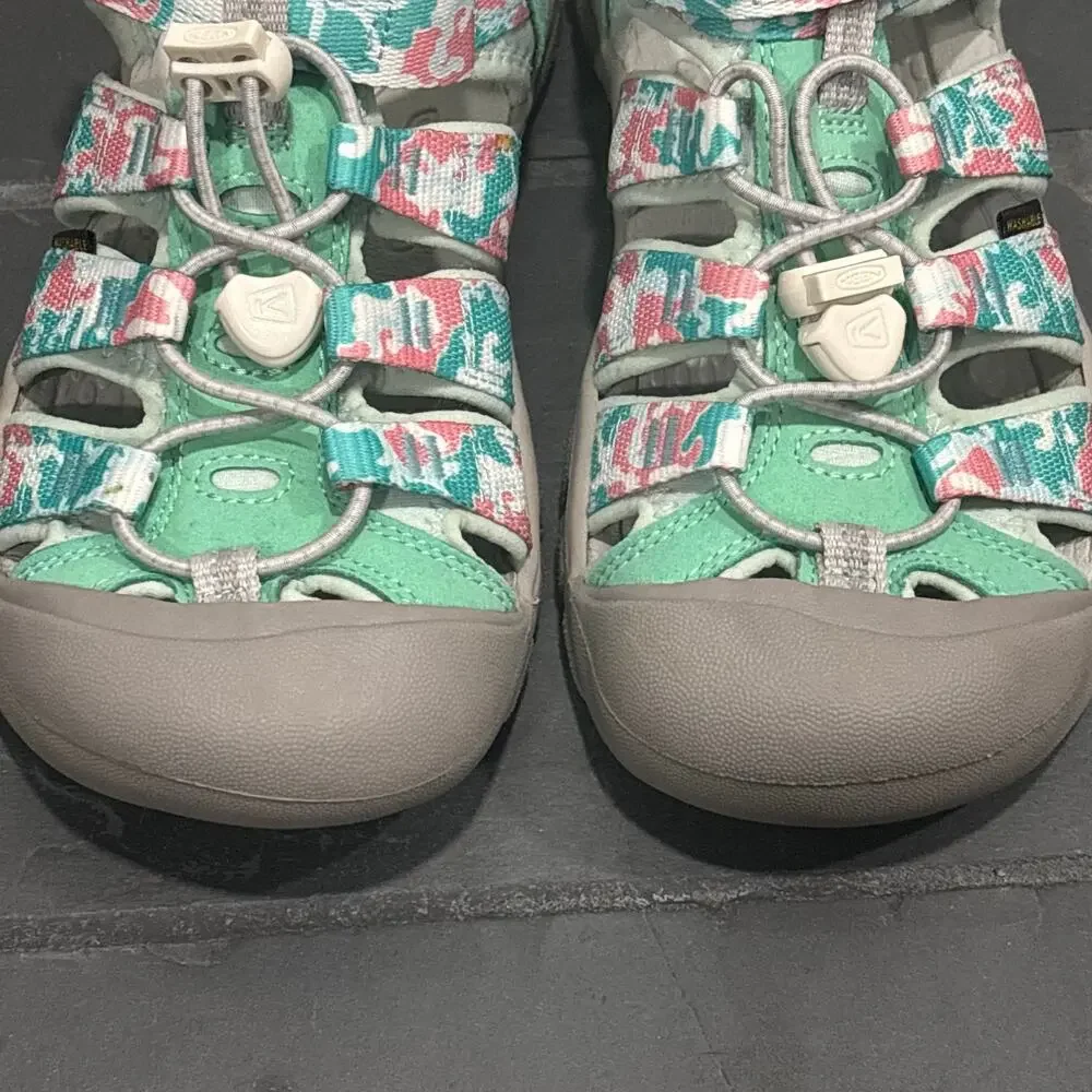 Keen Big Kids Newport H2 Pink & Mint Green Girls Sandals - size 3